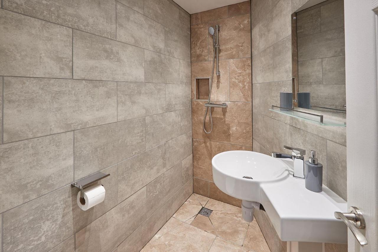 Host & Stay - Groveside Apartment 솔트번바이더씨 외부 사진